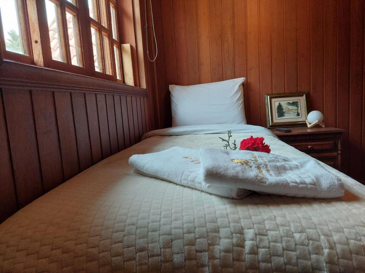 Mansao Austriaca Guesthouse Кампус-ду-Жордау Экстерьер фото